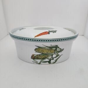 BIA Cordon Bleu casserole dish with lid